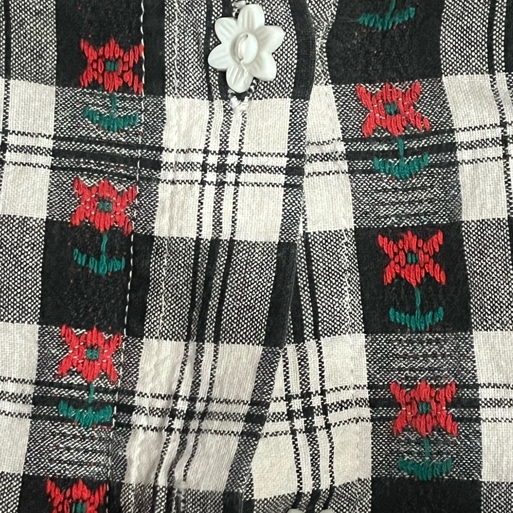 Cabin Creek Black & White Plaid Short-Sleeve Shirt with Red Accents - Picture 2 of 2
